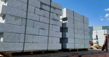 宜昌 路沿石装车出货