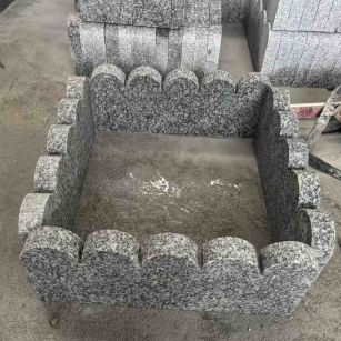 宜昌 花边石、花坛围栏石、花池界石、菜园栅栏石、镶边石、波浪状界石介绍