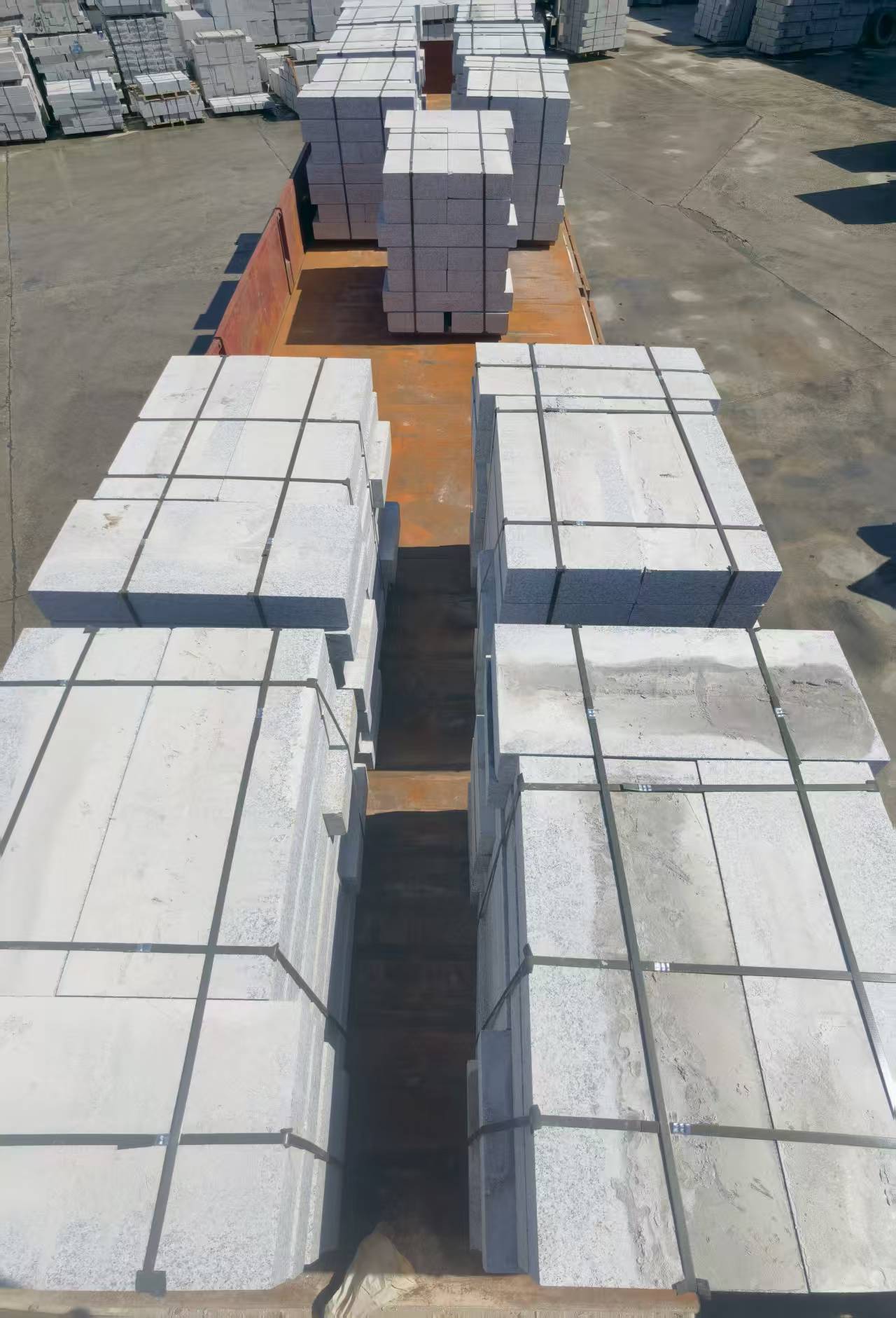 宜昌 路沿石装车出货