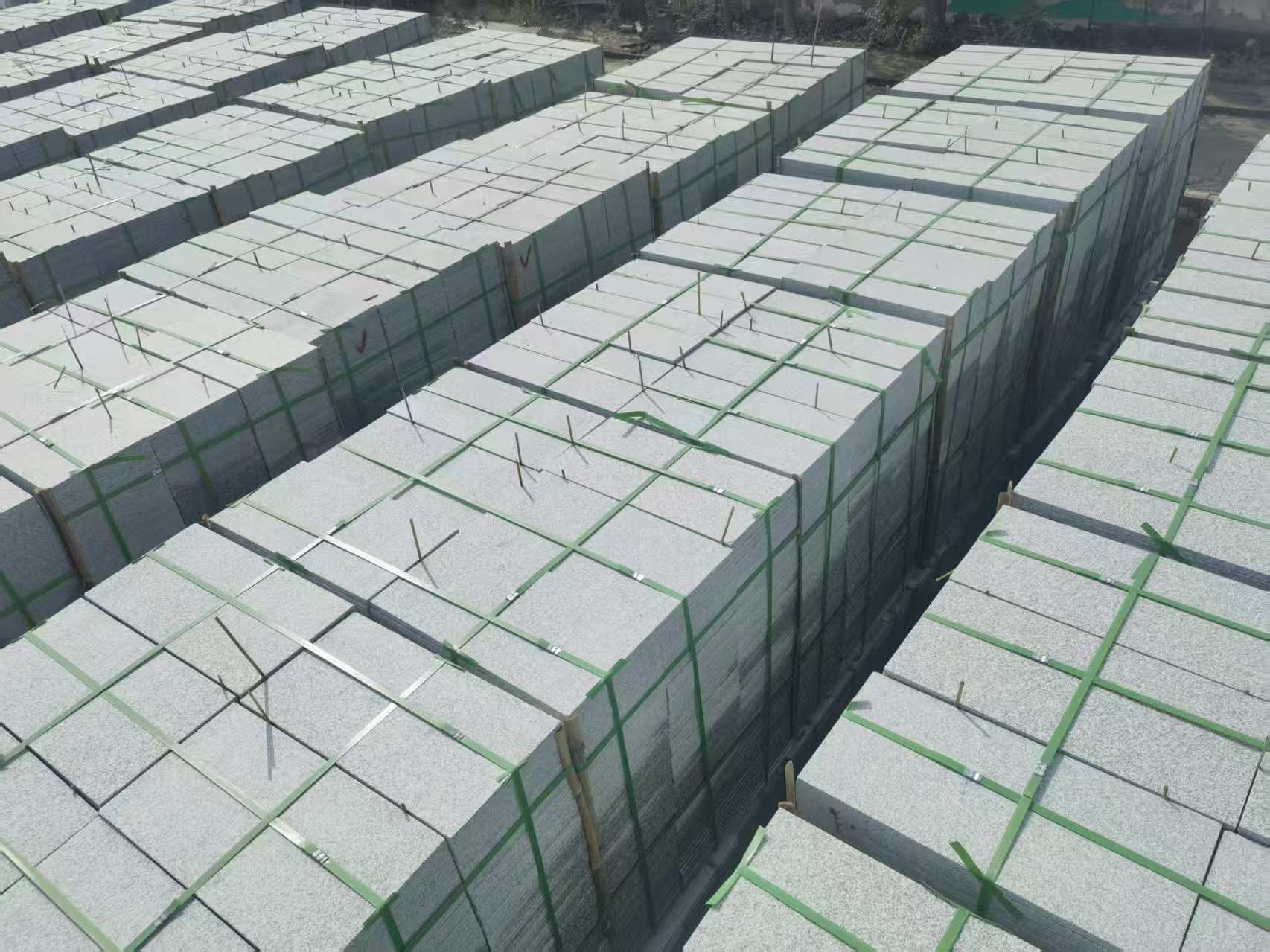 宜昌 芝麻白1.8公分火烧300*600地铺，清仓大甩卖