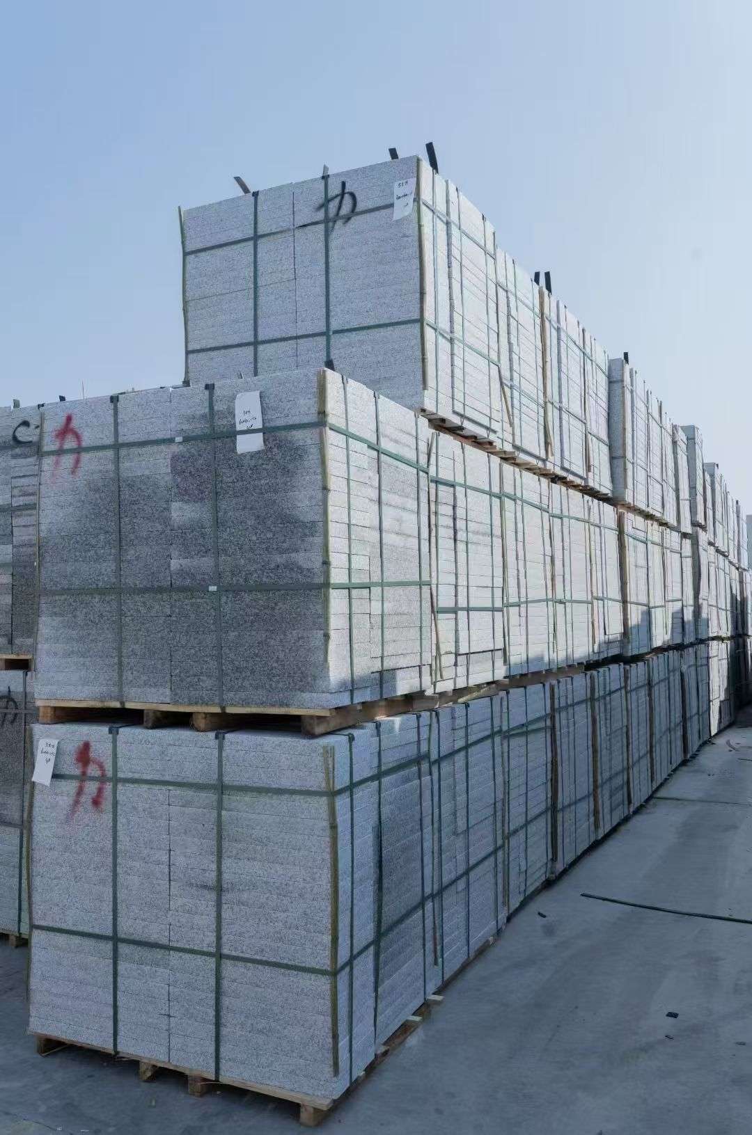 宜昌 芙蓉白、大花白、小白花荔枝面成品地铺石