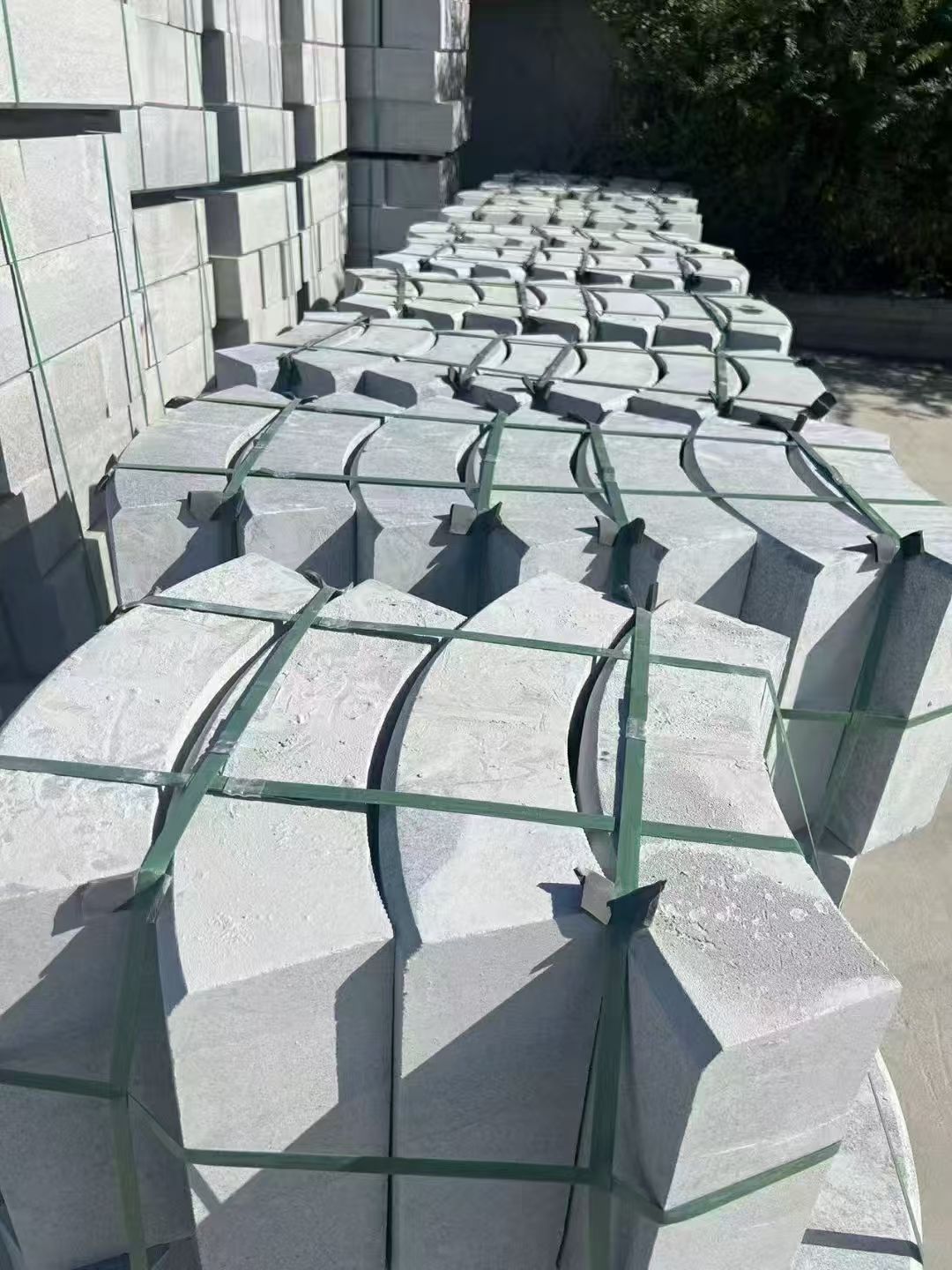 宜昌 芝麻灰弧形路沿石