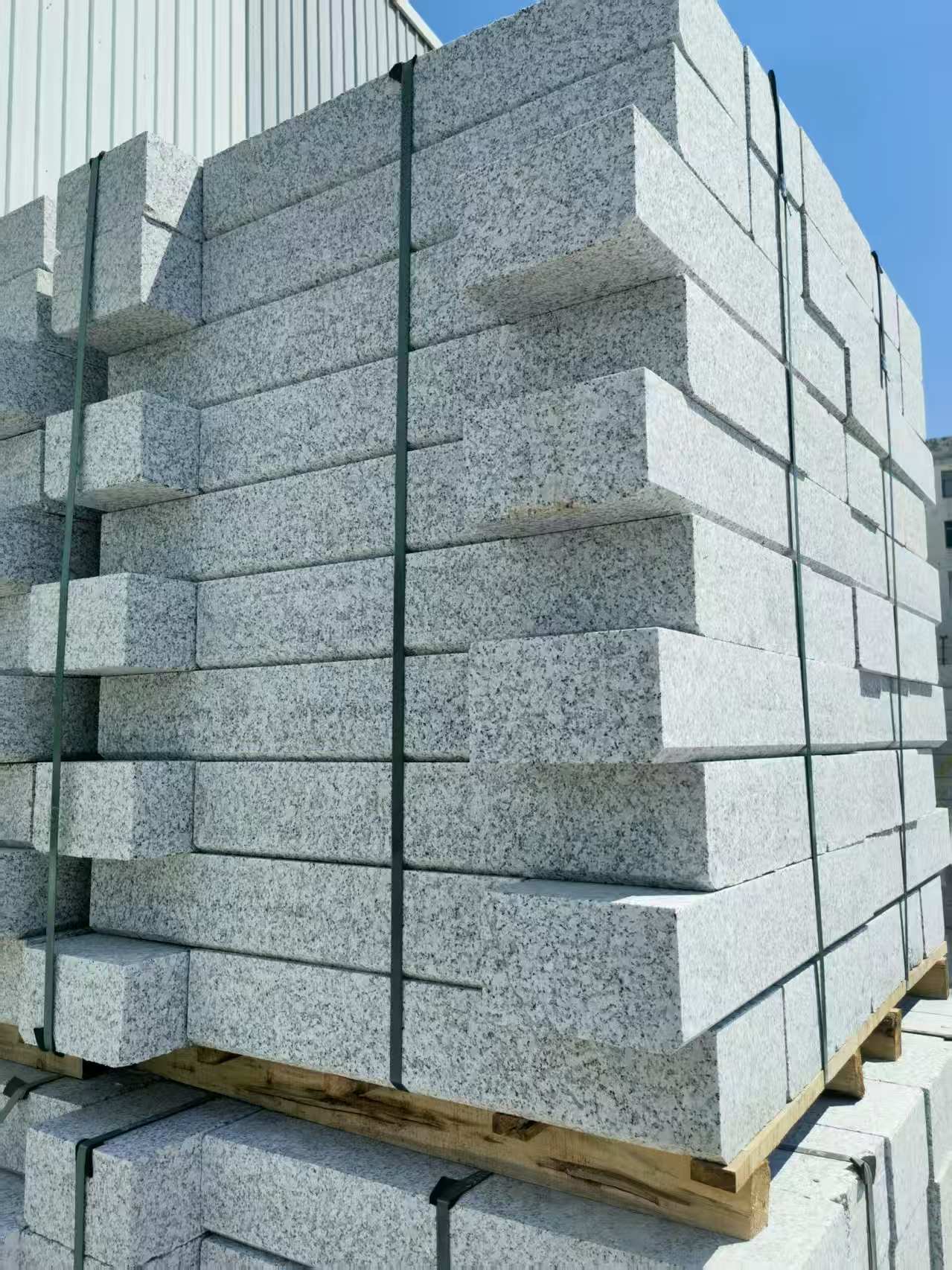 宜昌 路沿石颜色均匀、尺寸标准