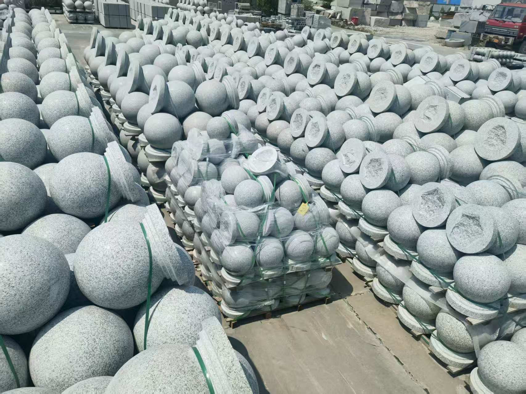 宜昌 花岗岩实心圆球，石球，挡车球，挡车石，车止石，路障石。