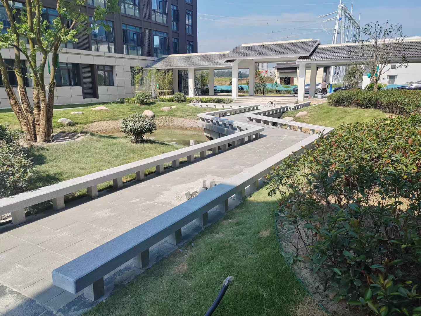 宜昌 芝麻灰小区坐凳&栏杆安装效果