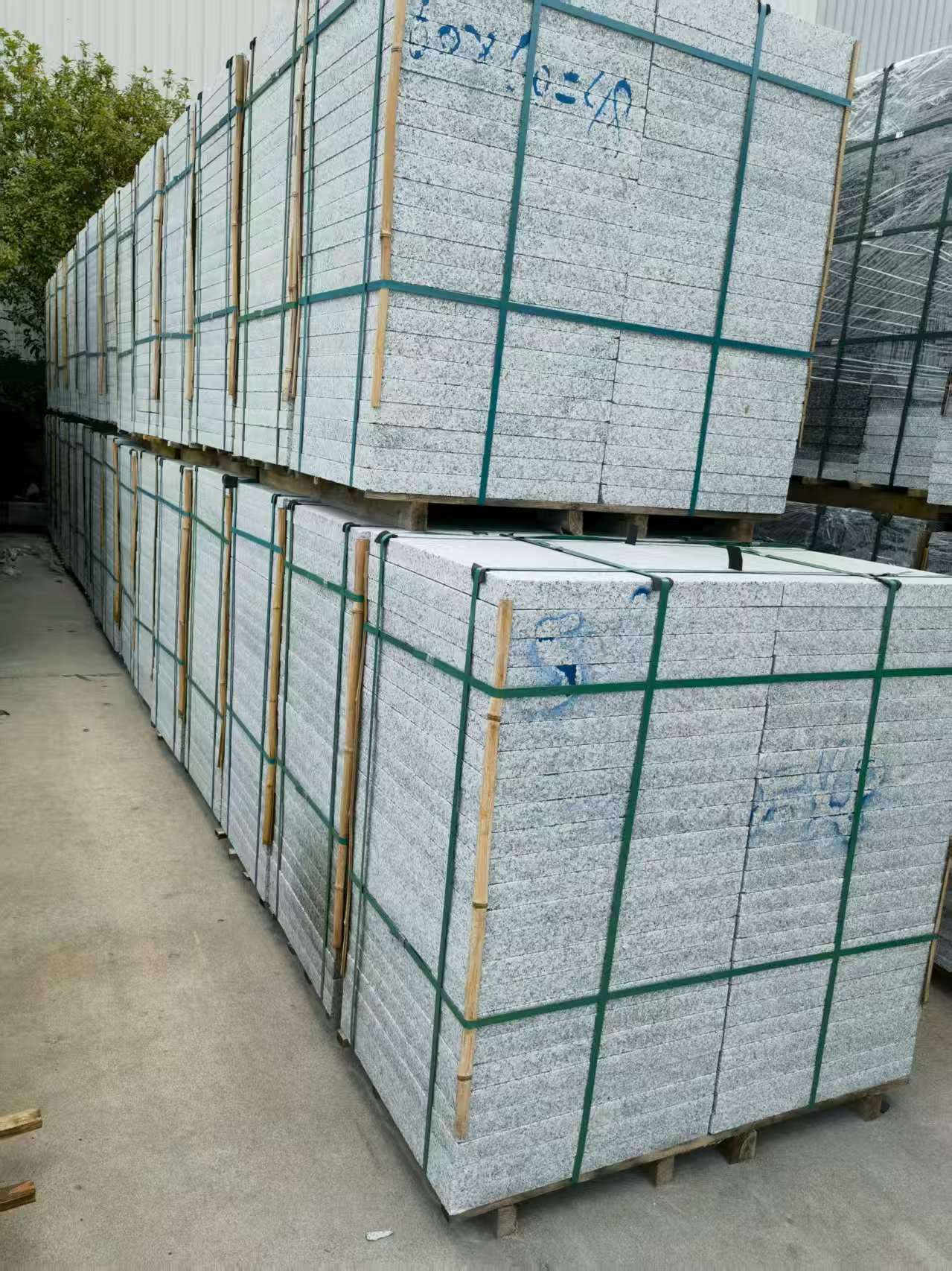 宜昌 大花芙蓉白火烧成品，市政园林广场地铺石